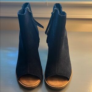 Tom’s open toe booties size 8.5.